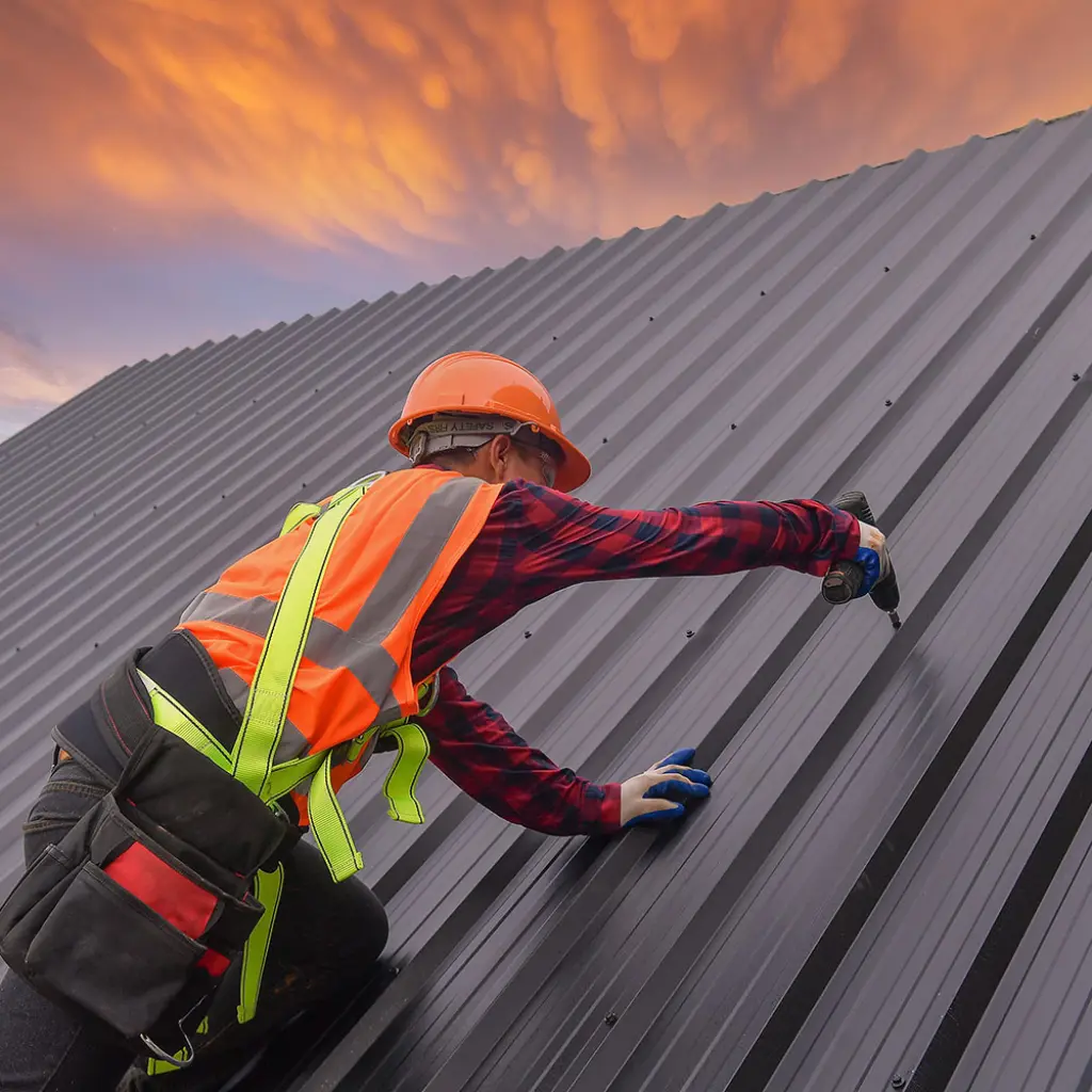 Information about commercial roofing cost in Tampa Florida including pricing factors for repair, replacement, installation, and maintenance.